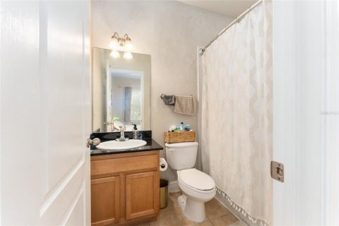 Condo in Gainesville, Florida, 2 bedrooms № 2145531 - photo 25