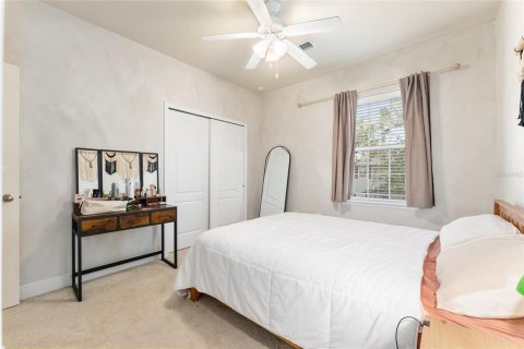 Condo in Gainesville, Florida, 2 bedrooms № 2145531 - photo 23