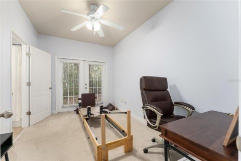 Condo in Gainesville, Florida, 2 bedrooms № 2145531 - photo 11