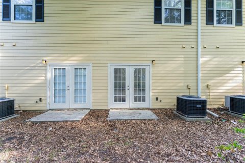 Condo in Gainesville, Florida, 2 bedrooms № 2145531 - photo 27