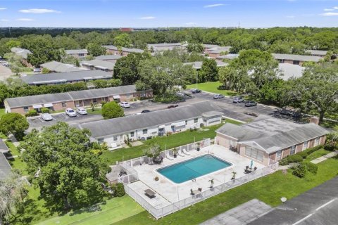 Condo in Saint Petersburg, Florida, 2 bedrooms № 1918394 - photo 25