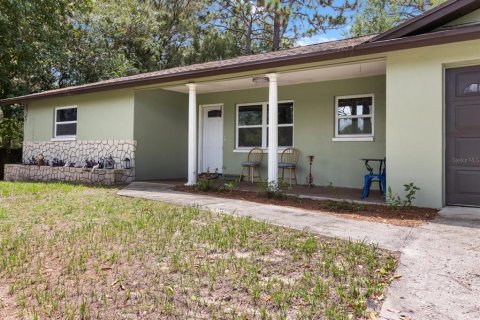 House in Dunnellon, Florida 3 bedrooms, 145.86 sq.m. № 1888686 - photo 3