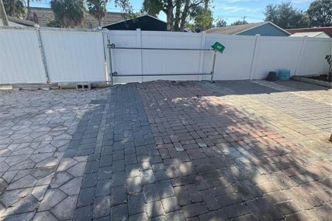 Casa en venta en Tampa, Florida, 1 dormitorio, 136.57 m2 № 2108917 - foto 23
