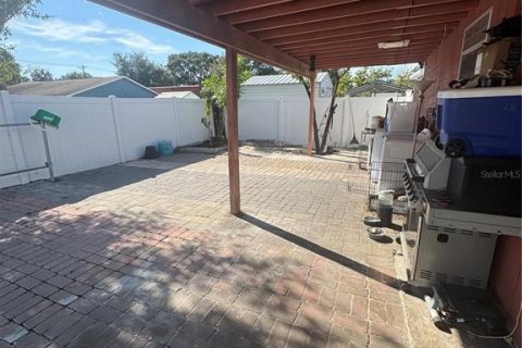 Casa en venta en Tampa, Florida, 1 dormitorio, 136.57 m2 № 2108917 - foto 22