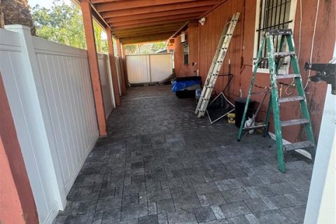 Casa en venta en Tampa, Florida, 1 dormitorio, 136.57 m2 № 2108917 - foto 6