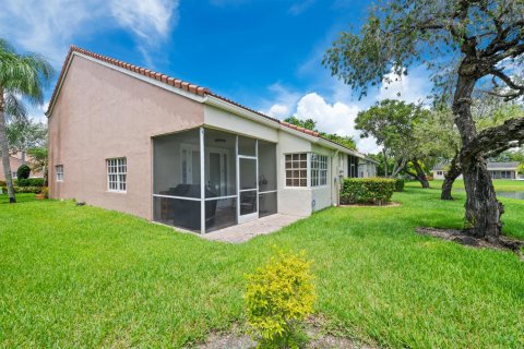 Townhouse in Tamarac, Florida 3 bedrooms, 150.22 sq.m. № 2295865 - photo 6