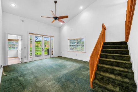 Townhouse in Tamarac, Florida 3 bedrooms, 150.22 sq.m. № 2295865 - photo 15