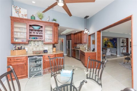 House in Palm Coast, Florida 3 bedrooms, 204.38 sq.m. № 1670081 - photo 14