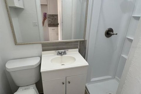 Casa en venta en Daytona Beach, Florida, 4 dormitorios, 122.91 m2 № 1523347 - foto 8