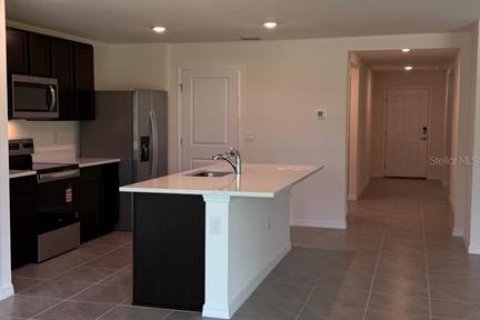 Casa en alquiler en Belleview, Florida, 3 dormitorios, 155.33 m2 № 1830065 - foto 5