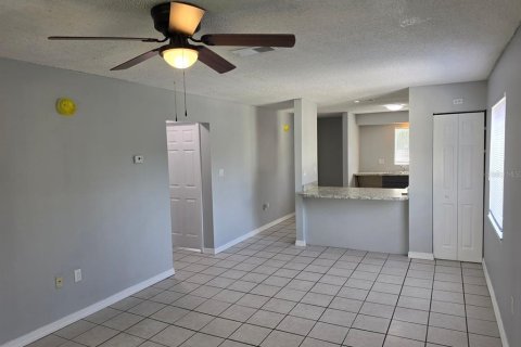 Copropriété à louer à Sanford, Floride: 2 chambres, 89.37 m2 № 2148867 - photo 5