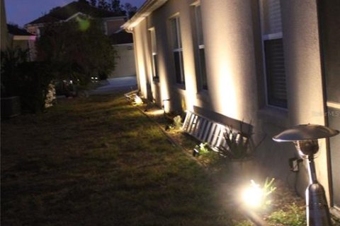 Casa en venta en Davenport, Florida, 4 dormitorios, 196.67 m2 № 2097580 - foto 2