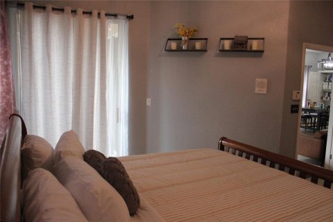 Casa en venta en Davenport, Florida, 4 dormitorios, 196.67 m2 № 2097580 - foto 17