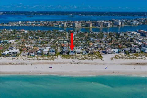 Villa ou maison à Clearwater, Floride 3 chambres, 333.98 m2 № 2426873