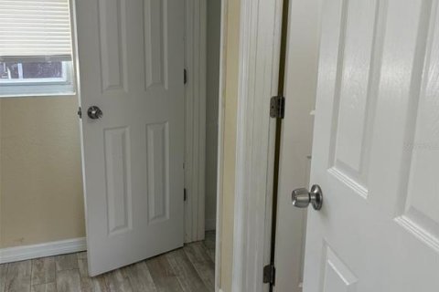 Casa en alquiler en Saint Petersburg, Florida, 3 dormitorios, 114.64 m2 № 1913073 - foto 19