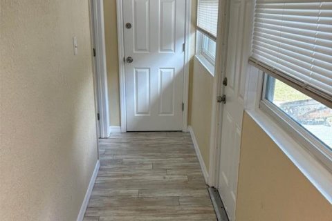 Casa en alquiler en Saint Petersburg, Florida, 3 dormitorios, 114.64 m2 № 1913073 - foto 22