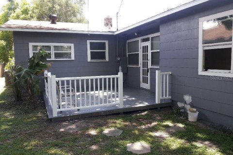 Casa en alquiler en Saint Petersburg, Florida, 3 dormitorios, 114.64 m2 № 1913073 - foto 23