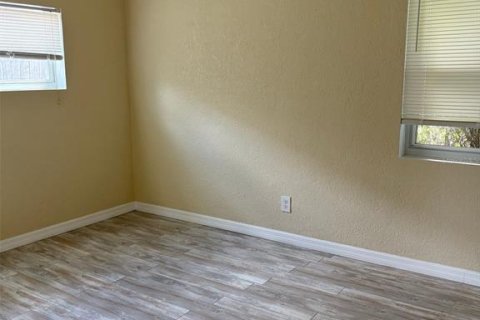 Casa en alquiler en Saint Petersburg, Florida, 3 dormitorios, 114.64 m2 № 1913073 - foto 16