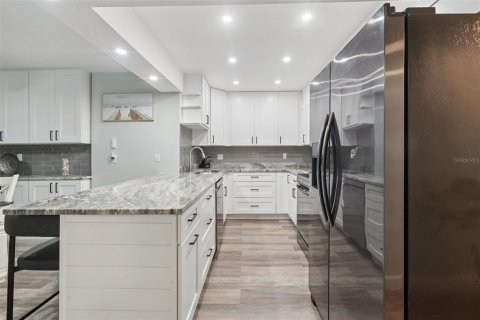 Casa en venta en Tarpon Springs, Florida, 2 dormitorios, 152.73 m2 № 1902053 - foto 22