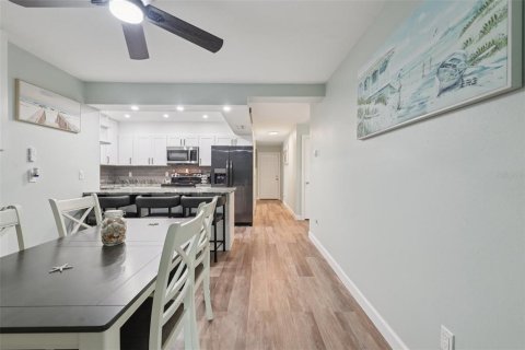 Casa en venta en Tarpon Springs, Florida, 2 dormitorios, 152.73 m2 № 1902053 - foto 20