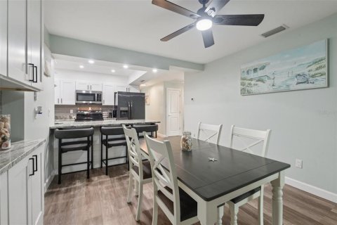 Casa en venta en Tarpon Springs, Florida, 2 dormitorios, 152.73 m2 № 1902053 - foto 19
