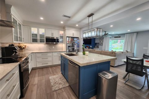 Casa en venta en Sarasota, Florida, 3 dormitorios, 149.85 m2 № 1840082 - foto 6