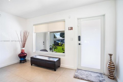 Casa en venta en Hollywood, Florida, 4 dormitorios, 171.5 m2 № 2056787 - foto 8
