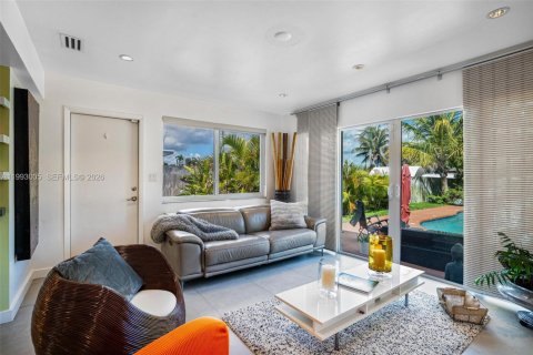 Casa en venta en Hollywood, Florida, 4 dormitorios, 171.5 m2 № 2056787 - foto 21