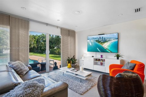 Casa en venta en Hollywood, Florida, 4 dormitorios, 171.5 m2 № 2056787 - foto 20