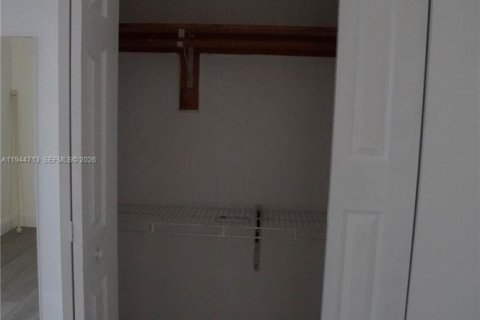 Immobilier commercial à louer à Miami Gardens, Floride: 1 chambre, 219.44 m2 № 2001356 - photo 16