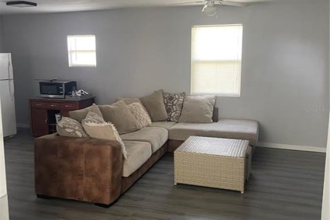 Villa ou maison à vendre à Mount Dora, Floride: 2 chambres, 75.62 m2 № 1914241 - photo 7