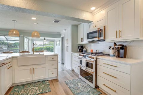 Villa ou maison à vendre à Palmetto, Floride: 4 chambres, 172.89 m2 № 2409853 - photo 11