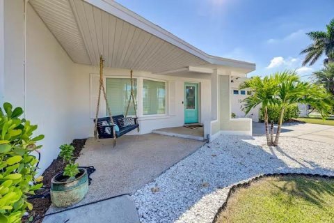 Villa ou maison à vendre à Palmetto, Floride: 4 chambres, 172.89 m2 № 2409853 - photo 3