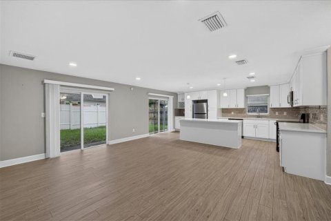 Купить виллу или дом в Сейфти-Харбор, Флорида 6 комнат, 125.98м2, № 2149393 - фото 10