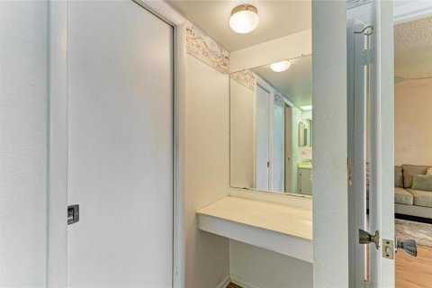 Купить кондоминиум в Брейдентон, Флорида 5 комнат, 87.98м2, № 1915400 - фото 22