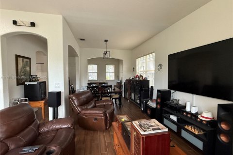 House in Homestead, Florida 3 bedrooms, 170.29 sq.m. № 1728681 - photo 19
