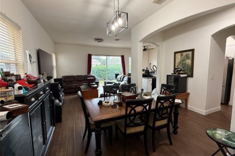 House in Homestead, Florida 3 bedrooms, 170.29 sq.m. № 1728681 - photo 3