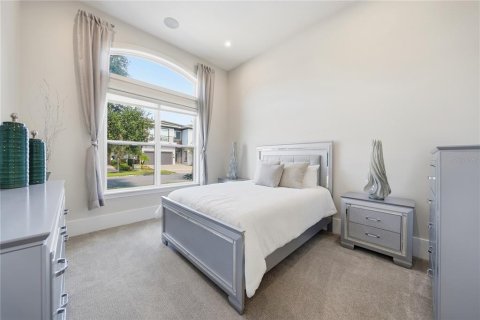 House in Kissimmee, Florida 7 bedrooms, 541.71 sq.m. № 2393897 - photo 7