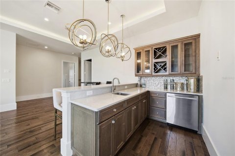 House in Kissimmee, Florida 7 bedrooms, 541.71 sq.m. № 2393897 - photo 26