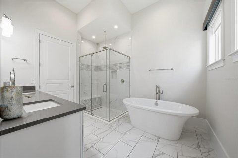 House in Kissimmee, Florida 7 bedrooms, 541.71 sq.m. № 2393897 - photo 10