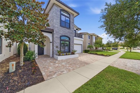 House in Kissimmee, Florida 7 bedrooms, 541.71 sq.m. № 2393897 - photo 2