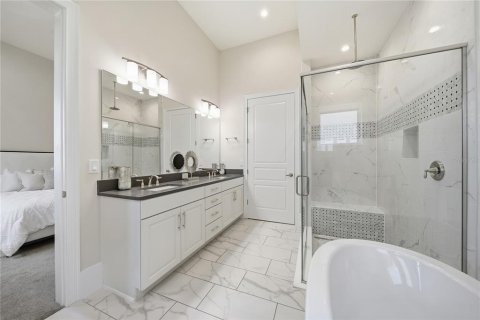House in Kissimmee, Florida 7 bedrooms, 541.71 sq.m. № 2393897 - photo 11