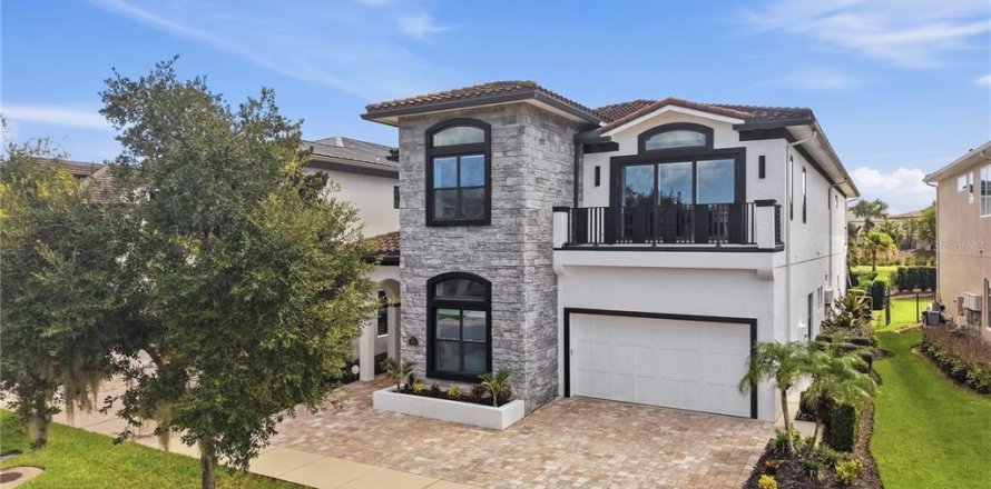 House in Kissimmee, Florida 7 bedrooms, 541.71 sq.m. № 2393897