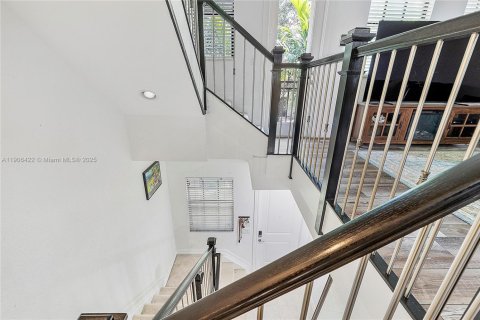 Touwnhouse à louer à Pembroke Pines, Floride: 3 chambres, 184.41 m2 № 1957176 - photo 17