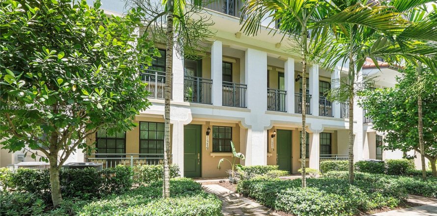 Touwnhouse à Pembroke Pines, Floride 3 chambres, 184.41 m2 № 1957176