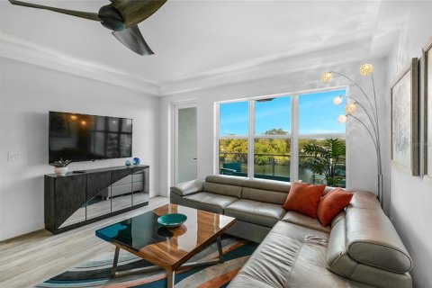 Condo in Merrit Island, Florida, 3 bedrooms  № 1832618 - photo 15