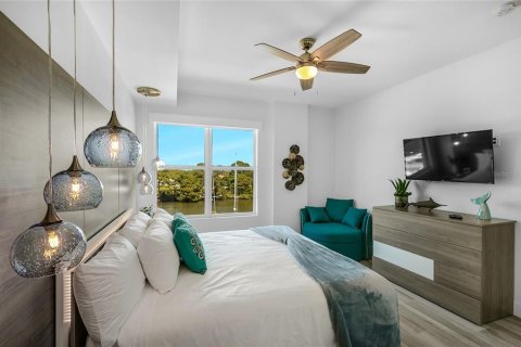 Condo in Merrit Island, Florida, 3 bedrooms  № 1832618 - photo 19