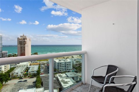 Condominio en venta en Miami Beach, Florida, 1 dormitorio, 84.54 m2 № 1869964 - foto 29