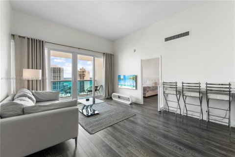 Condominio en venta en Miami Beach, Florida, 1 dormitorio, 84.54 m2 № 1869964 - foto 3