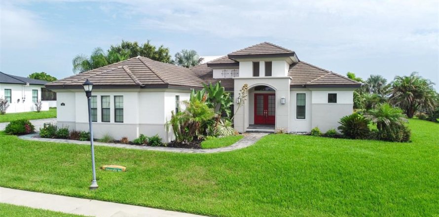 Casa en Lake Alfred, Florida 4 dormitorios, 224.36 m2 № 2197714
